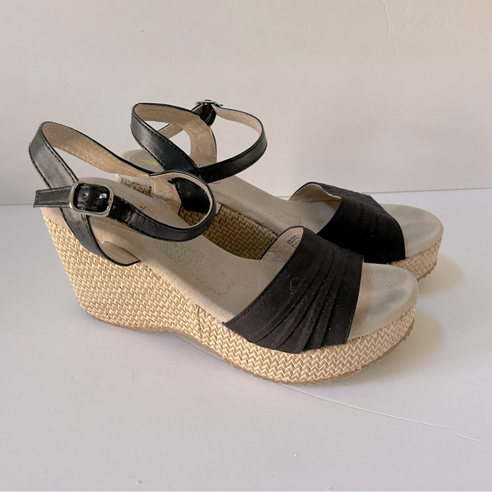 Volatile Black Wedge Heels 9